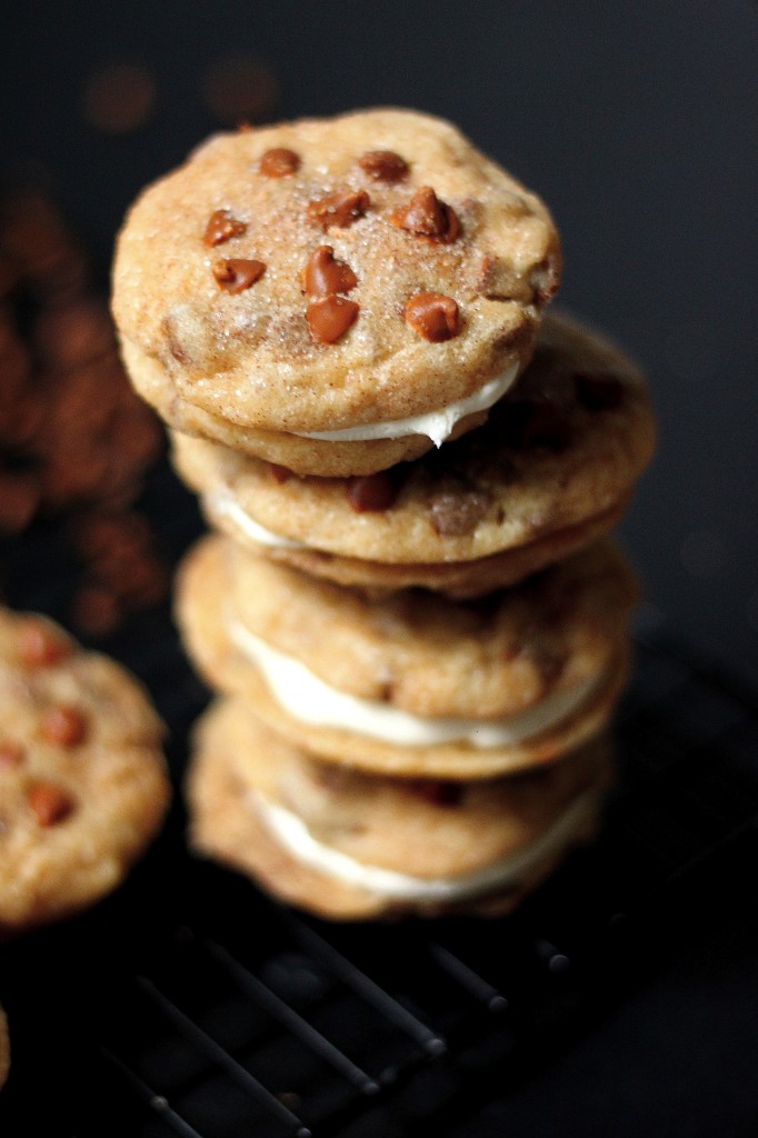 Cinnamon Chip Snickerdoodle Cheesecake Cookie Sandwiches