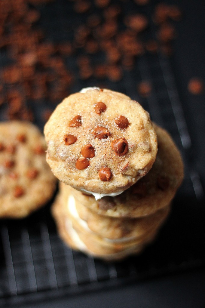 Cinnamon Chip Snickerdoodle Cheesecake Cookie Sandwiches