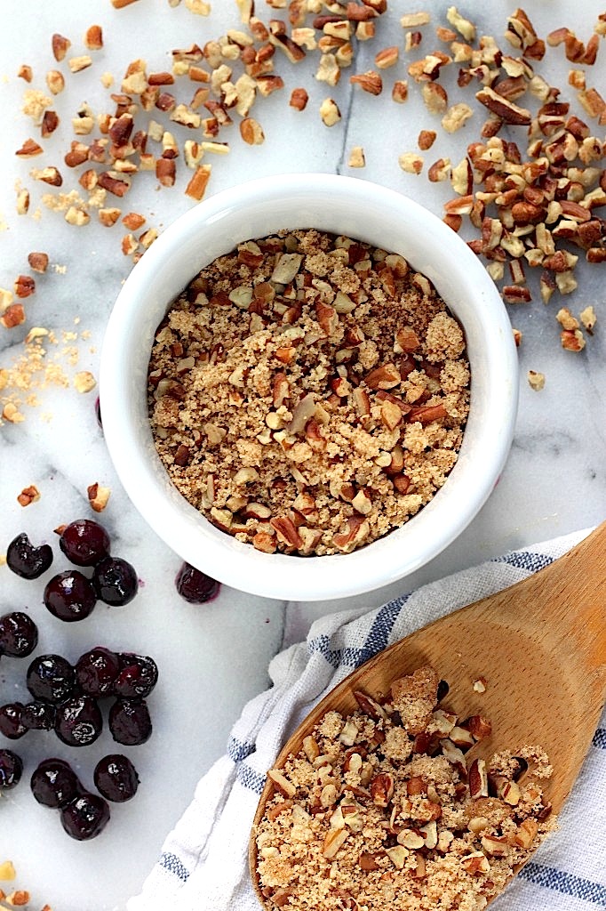 Greek Yogurt Blueberry Crumble Muffins