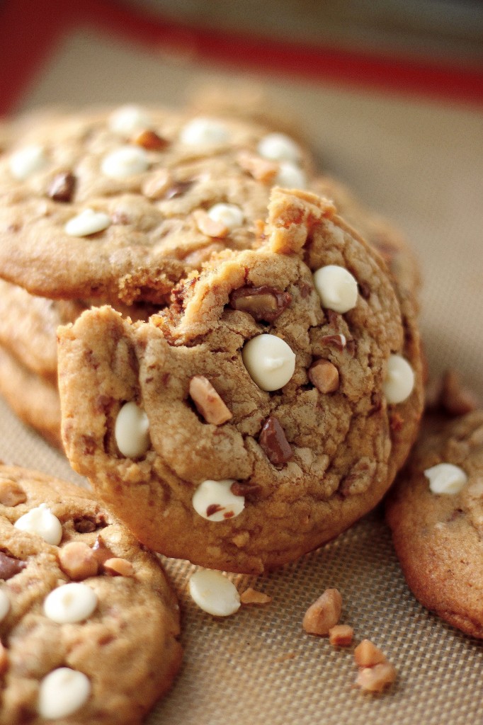 White Chocolate Toffee Brown Butter Cookies