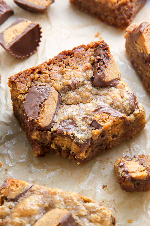 Soft and chewy 5-Ingredient Vegan Peanut Butter Blondies!
