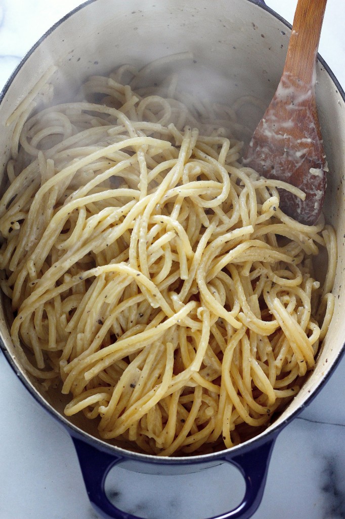 One-Pan Cacio e Pepe
