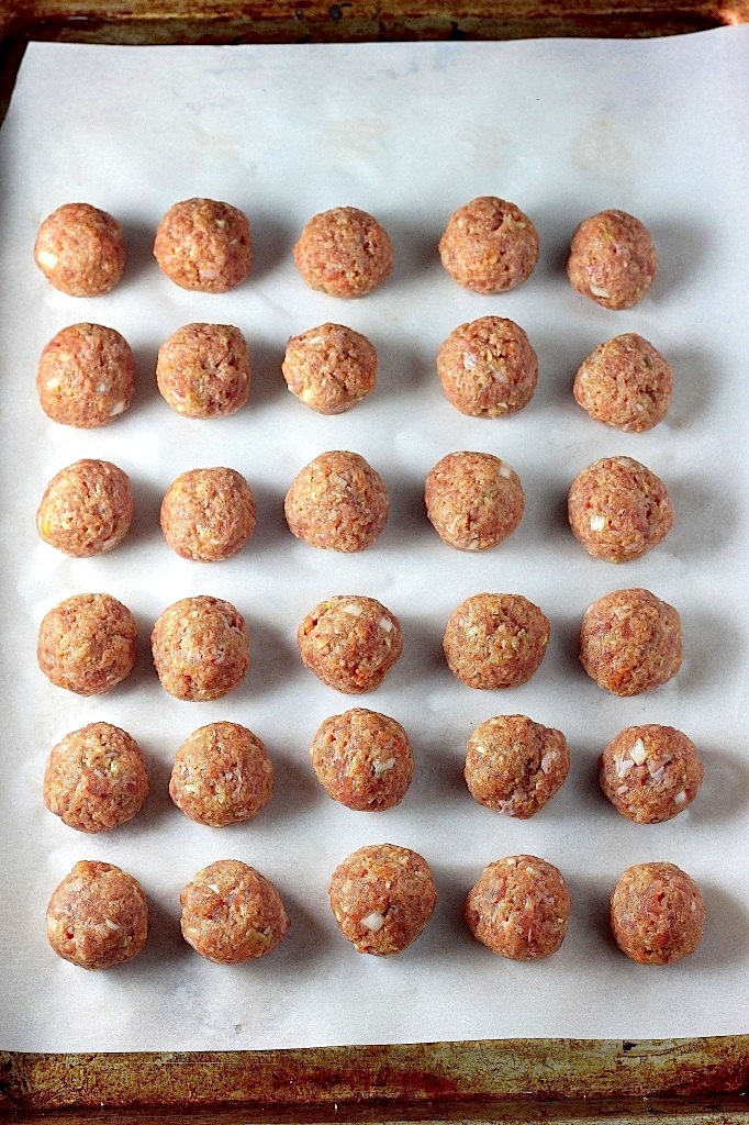 Healthy 30 Minute Sriracha Teriyaki Meatball Bowls