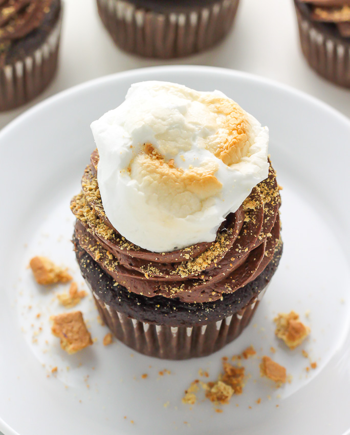 Nutella Stuffed S'mores Cupcakes - omg these are so decadent!