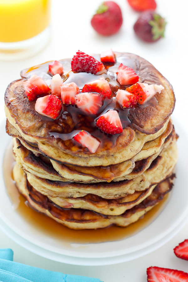 Healthy Greek Yogurt Strawberry Pancakes