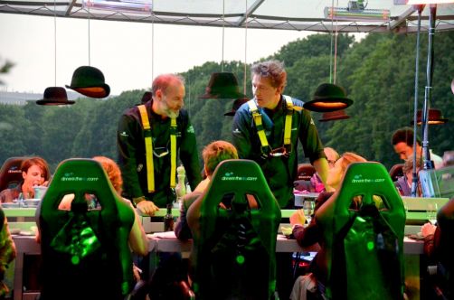 dinner-in-the-sky-brussels (6)