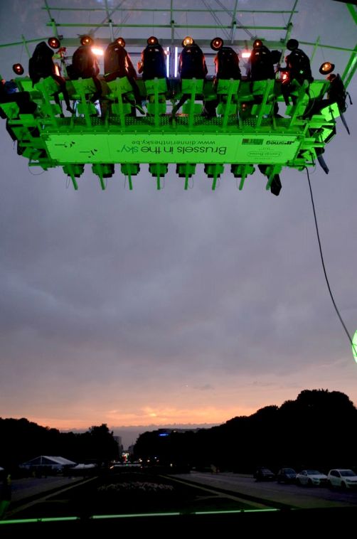 dinner-in-the-sky-brussels (9)