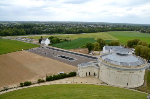 Vue sur le Musée et le Panorama depuis la Butte du Lion