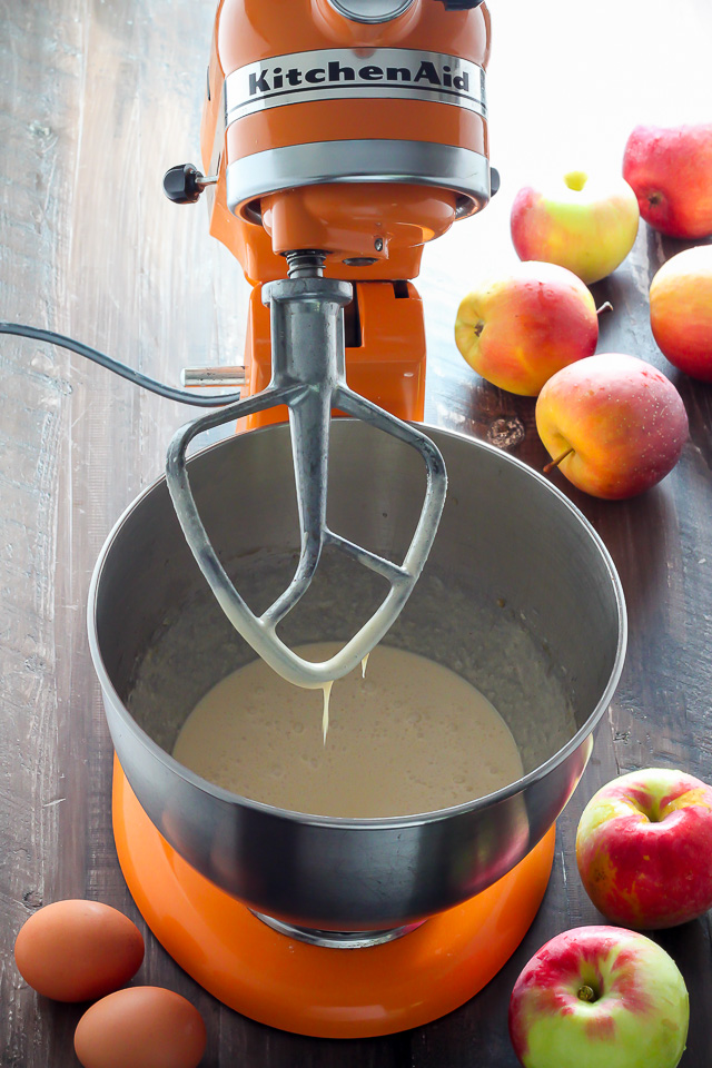 Cinnamon Swirl Apple Crumb Cake