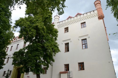 palais-mazurie (385)