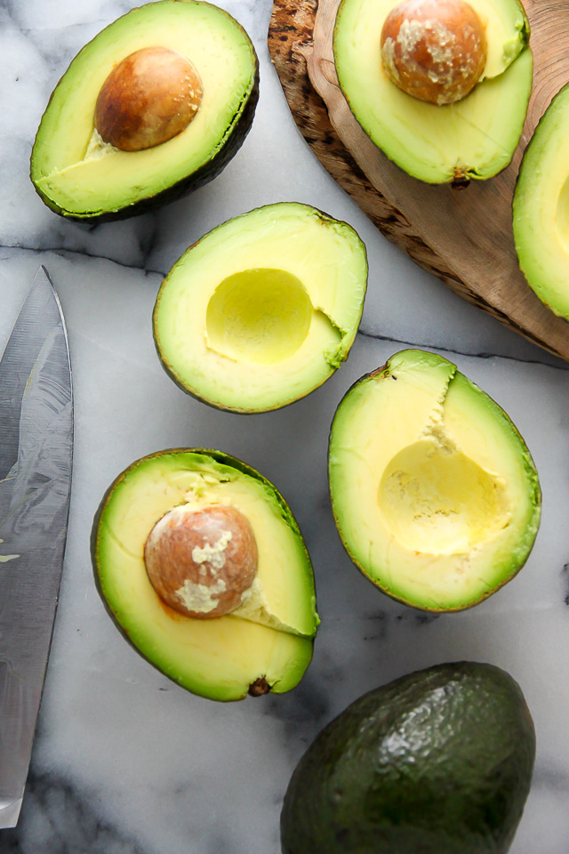Creamy Avocado Dip ready in just 5 minutes! Healthy, hearty, and SO delicious!