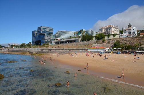 Vue sur l'hôtel depuis la plage