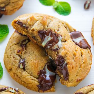 If you adore the combination of mint and chocolate, these thick and chewy mint chocolate chunk cookies are for you!