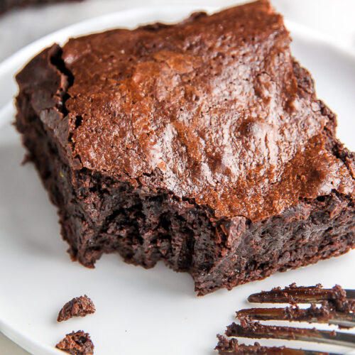 Outrageously Amazing One Bowl 5-Ingredient Brownies