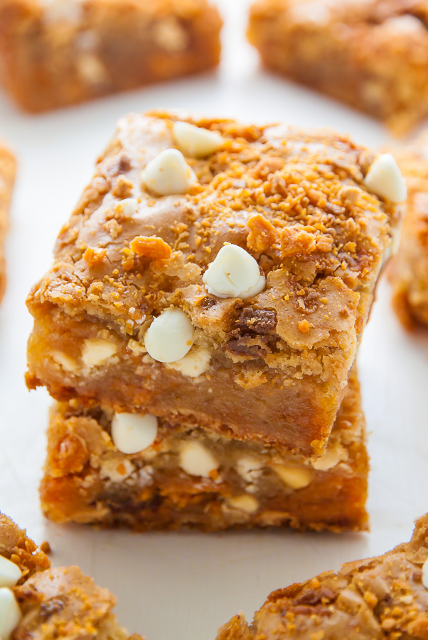 Chewy Butterfinger Blondies loaded with White Chocolate Chips! Easy, delicious, incredible.