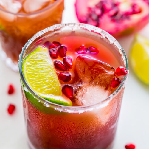 Celebrate happy hour at home with these Easy Pomegranate Margaritas! Made with just 5 ingredients!