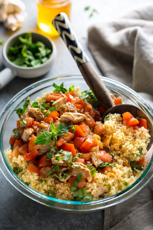 This 20-Minute Chicken Bruschetta Quinoa Salad is the perfect Summer meal!