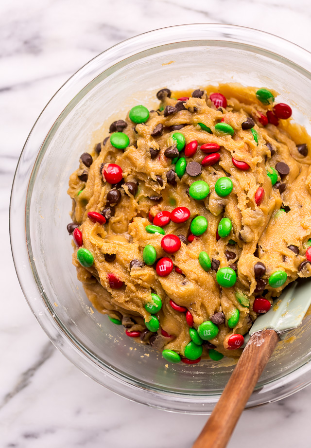 Holiday M&M Blondies