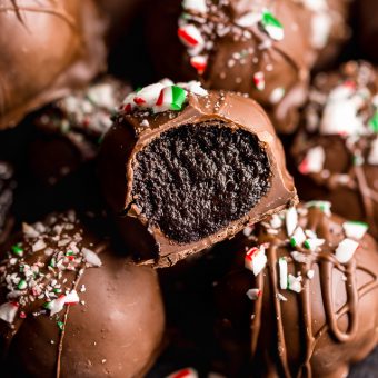 Peppermint Oreo Truffles