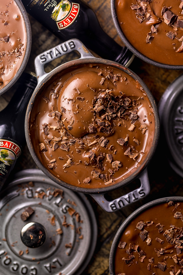 Baileys Irish Cream Chocolate Pudding is thick, creamy, and utterly decadent! The perfect make-ahead dessert to celebrate St. Patrick's Day! To serve, spoon into small serving dishes and top the individual servings with shaved chocolate! #BaileysIrishCreamChocolatePudding #ChocolatePudding #Pudding #IrishCream #Chocolate #Pudding