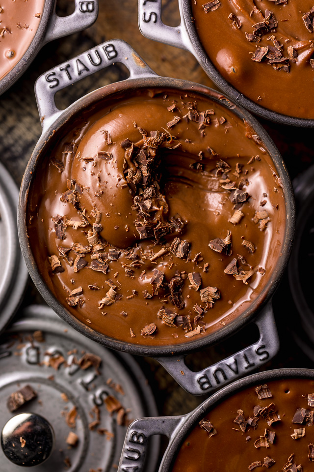 Baileys Irish Cream Chocolate Pudding is thick, creamy, and utterly decadent! The perfect make-ahead dessert to celebrate St. Patrick's Day! To serve, spoon into small serving dishes and top the individual servings with shaved chocolate! #BaileysIrishCreamChocolatePudding #ChocolatePudding #Pudding #IrishCream #Chocolate #Pudding