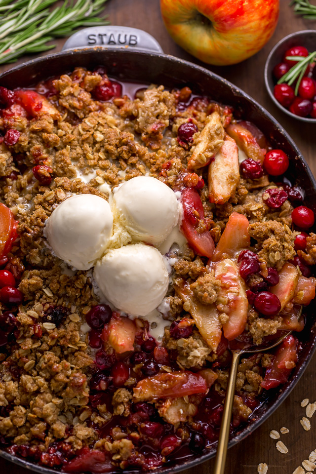 If you love cranberries and apples, you have to try this Easy Apple Cranberry Crisp! Featuring juicy apples, tart cranberries, and a buttery oat crumble topping! Use fresh cranberries or frozen cranberries... both work great! Perfect for Thanksgiving or Christmas dessert!