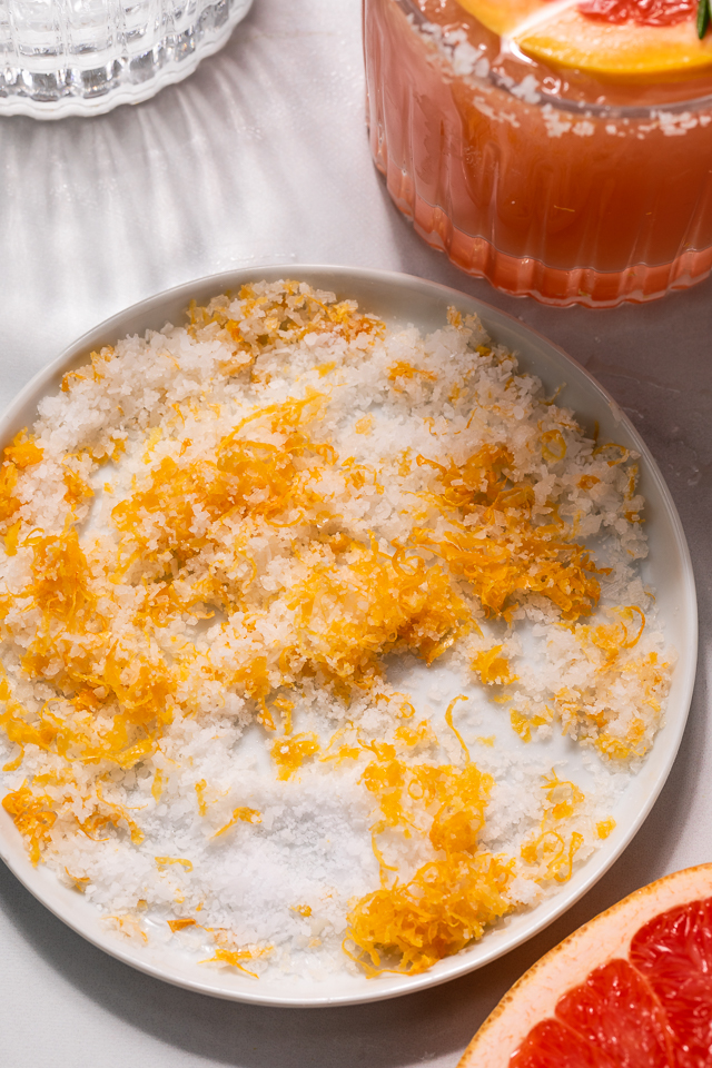 Made with gin or vodka and grapefruit juice, this classic cocktail is so easy and always a crowd-pleaser! Served in a highball glass with a salted rim, this drink is perfect for brunch or Summer parties! Just be sure to use fresh grapefruit juice, it really makes all the difference!