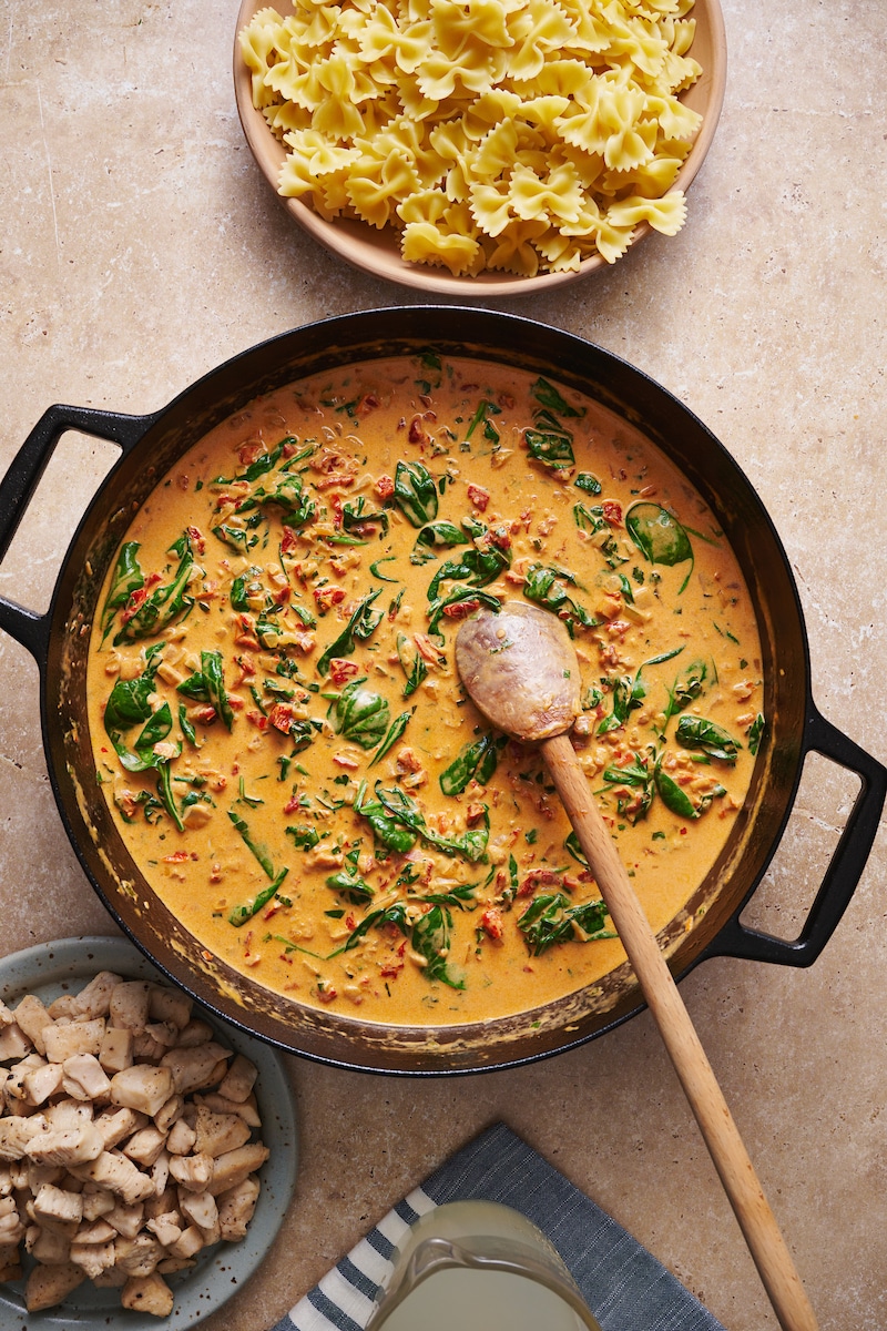 How to make sun-dried tomato pasta